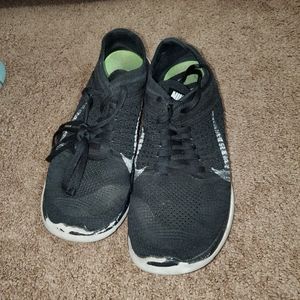 Nike gym shoes ( free flyknit 4.0)